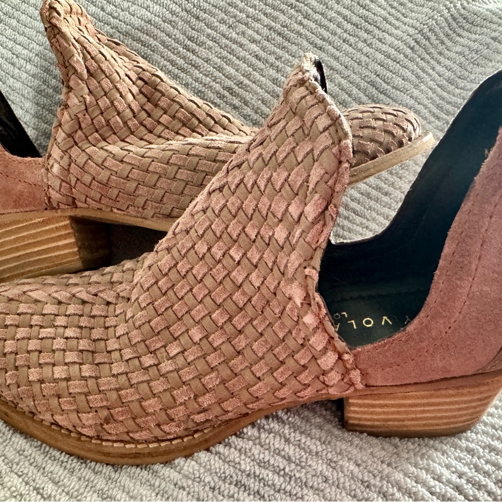 Very Volatile Blush/Tan Woven Ankle Booties. Only worn a few times.
